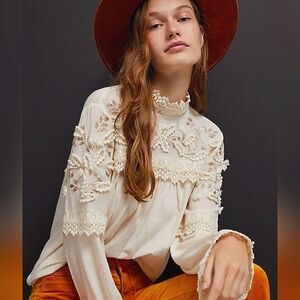 Anthropologie Jemma Cream Crochet Lace Romantic Blouse Size XS New With Tags